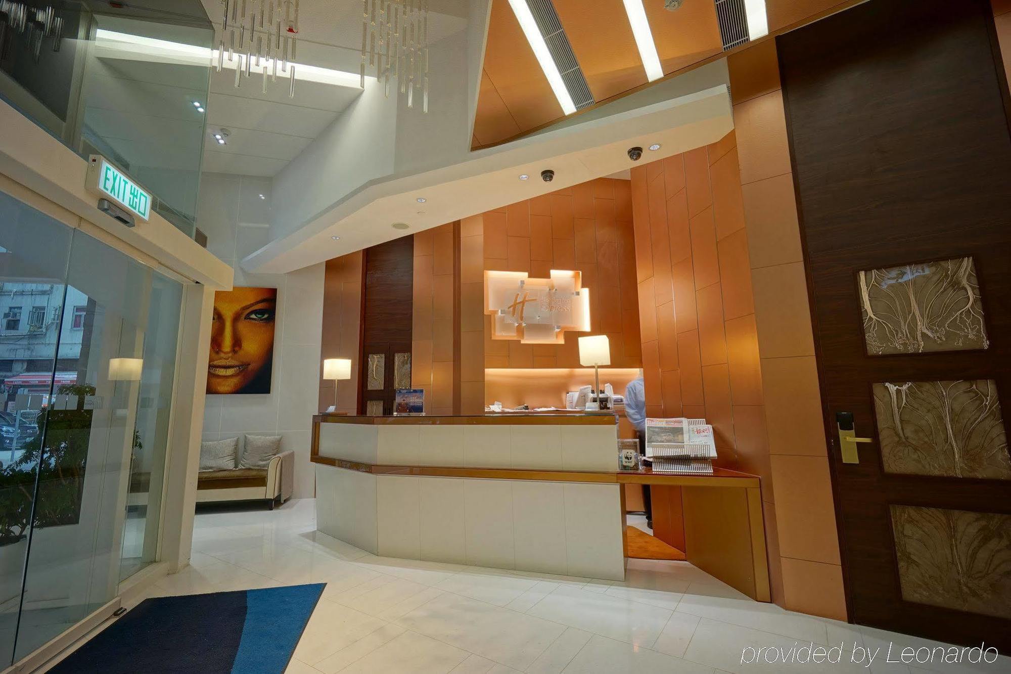Holiday Inn Express Hong Kong Soho, An Ihg Hotel Интерьер фото